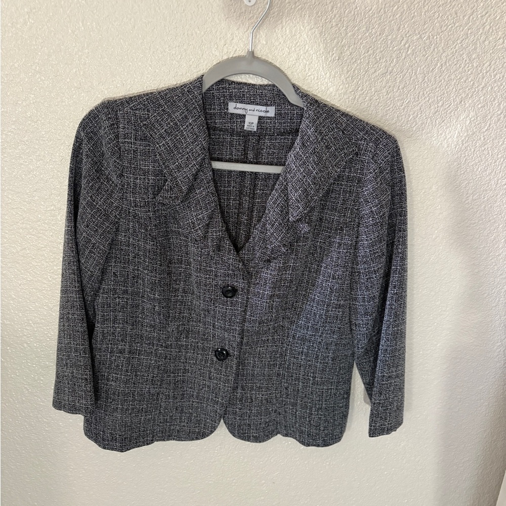 Danny & Nicole Black & Gray Tweed Women's Blazer Size 10P- Fits Like Women’s Sm